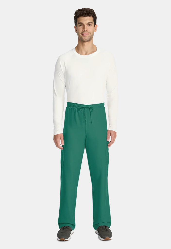 Pantalón caballero verde veterinario cinco bolsillos y una presilla para tijeras o bolígrafo te ayudan a mantenerte organizado en todo momento.